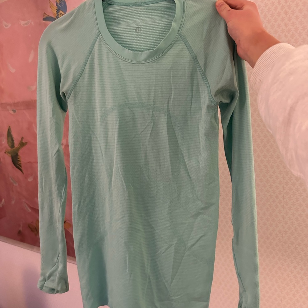 Lululemon Long Sleeve Swiftly